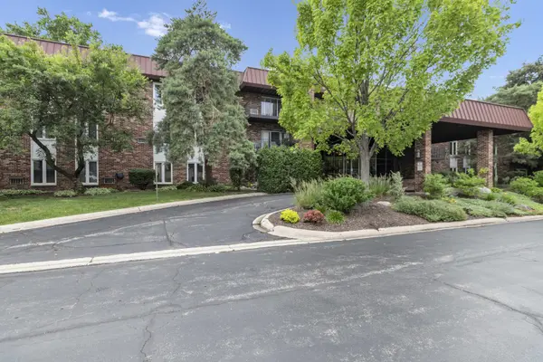 1041 W Ogden AVE #126, Naperville, IL 60563