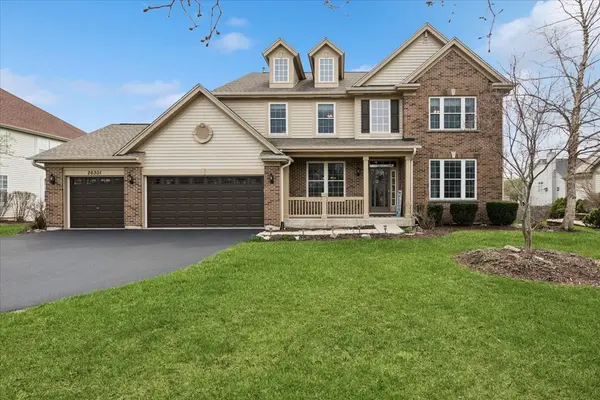 26301 Whispering Woods CIR, Plainfield, IL 60585
