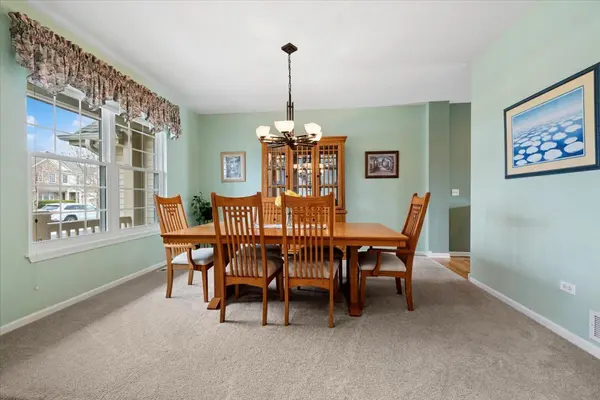 26301 Whispering Woods CIR, Plainfield, IL 60585