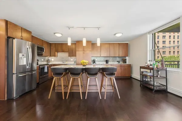 3033 N Sheridan RD #601, Chicago, IL 60657