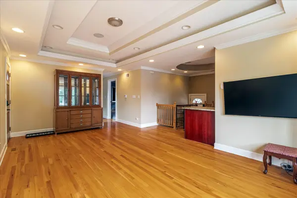 4836 N Mont Clare AVE, Chicago, IL 60656