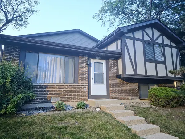 1446 Sutter DR #0, Hanover Park, IL 60133
