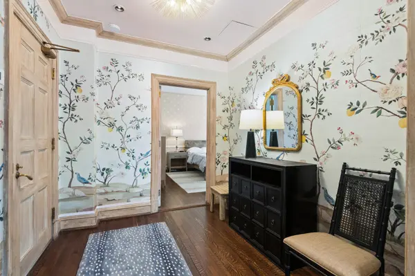 1200 N Lake Shore DR #1204, Chicago, IL 60610