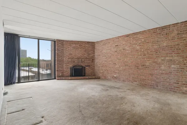 651 W Sheridan RD #6D, Chicago, IL 60613