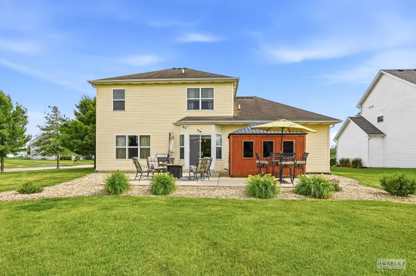 305 Shadow Wood DR, Yorkville, IL 60560