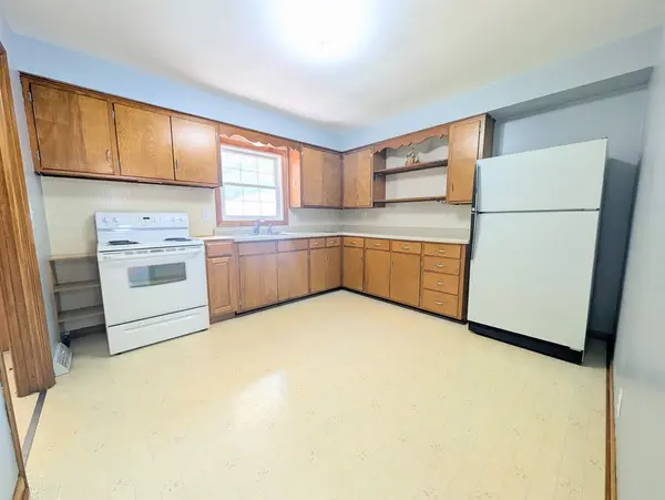 608 NW 3rd ST, Aledo, IL 61231