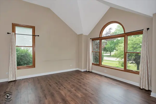 2016 Saint Andrews DR, Plainfield, IL 60586