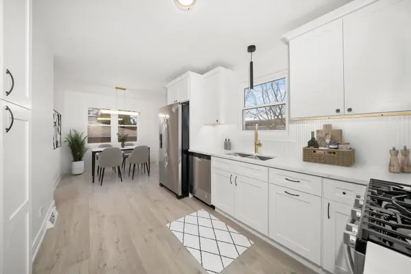 3700 W 76th PL, Chicago, IL 60652