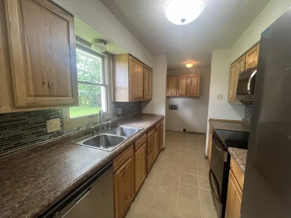 505 E Camelot ST, Desoto, IL 62924