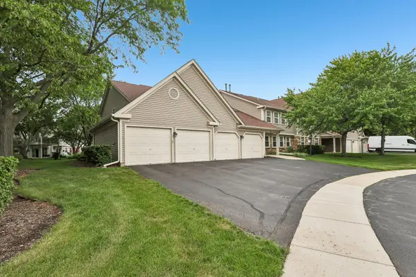 2838 Meadow LN #D, Schaumburg, IL 60193