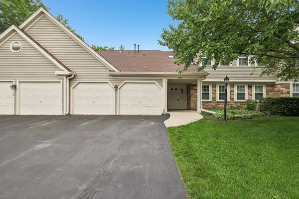 2838 Meadow LN #D, Schaumburg, IL 60193