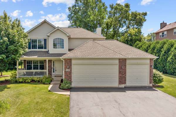 11204 Thrush Creek DR, Richmond, IL 60071