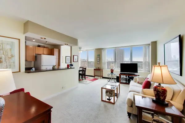 655 W IRVING PARK RD #1915, Chicago, IL 60613