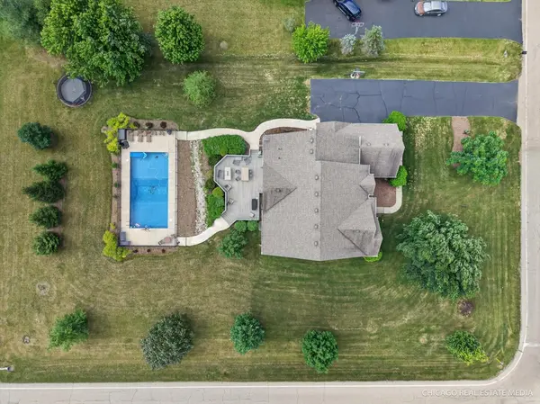 433 Kay ST, Crystal Lake, IL 60014