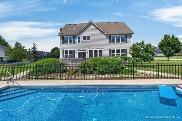 433 Kay ST, Crystal Lake, IL 60014