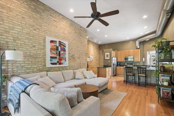1473 W Foster AVE #3, Chicago, IL 60640