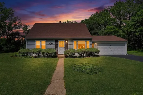 2 Eva TER, Lake Bluff, IL 60044