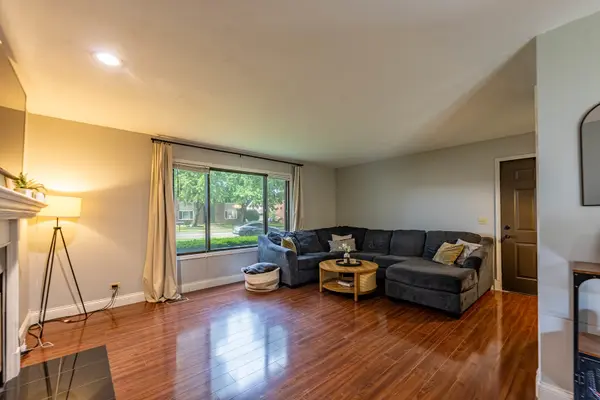 1083 Kane ST #1083, South Elgin, IL 60177
