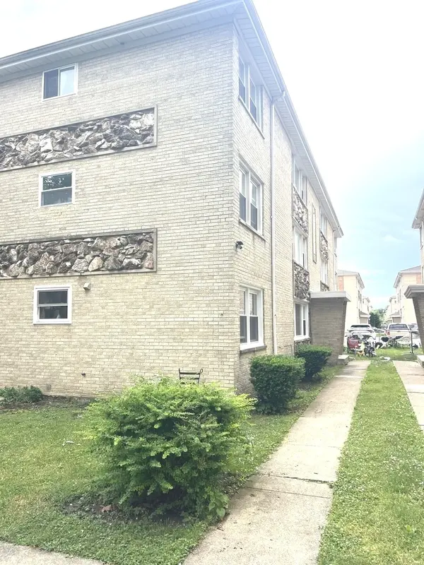 5214 N Potawatomie AVE #2E, Chicago, IL 60656