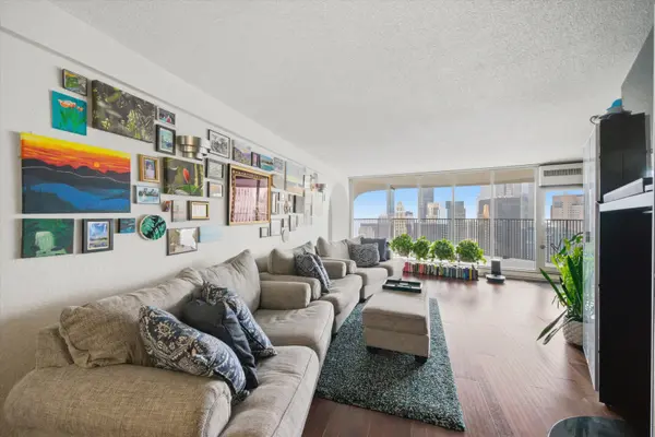 300 N State ST #5306, Chicago, IL 60654