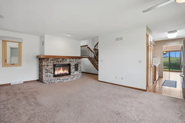 4570 Bunker Hill DR, Bettendorf, IA 52722
