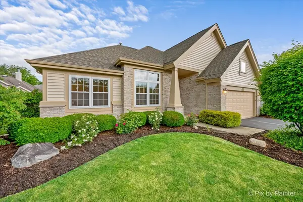530 Bunker Hill CT, Mundelein, IL 60060