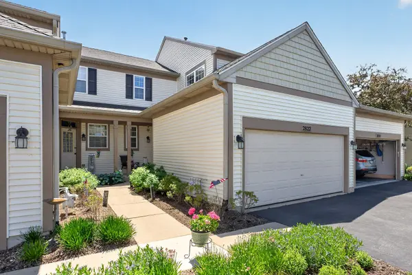 2822 Gypsum CIR, Naperville, IL 60564