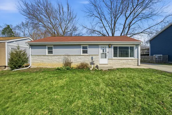 349 Woodland DR, Grayslake, IL 60030