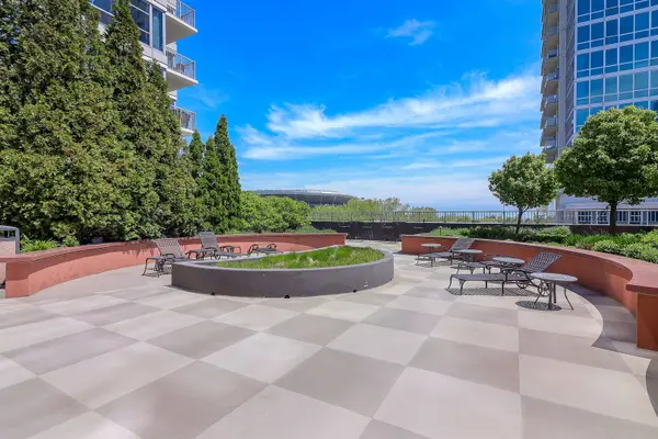 1600 S Prairie AVE #2106, Chicago, IL 60616