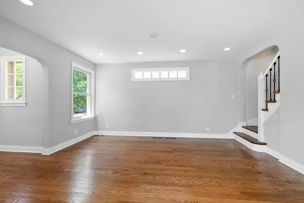 3335 Sunnyside AVE, Brookfield, IL 60513
