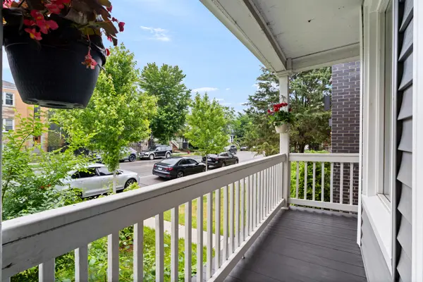 2241 W Foster AVE, Chicago, IL 60625