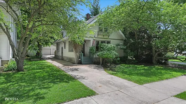 144 S Commonwealth AVE, Aurora, IL 60506