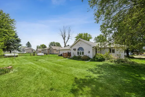 4344 Main ST, Andover, IA 52701