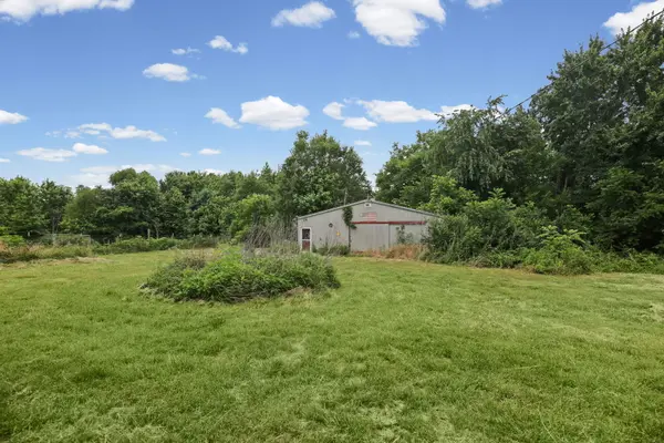 8517 N Cherryville LN, Mt Vernon, IL 62864