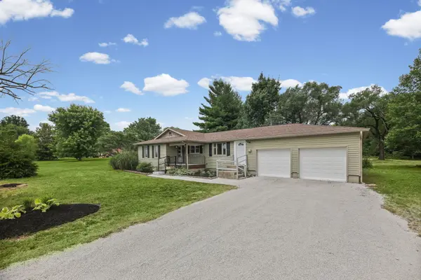 8517 N Cherryville LN, Mt Vernon, IL 62864