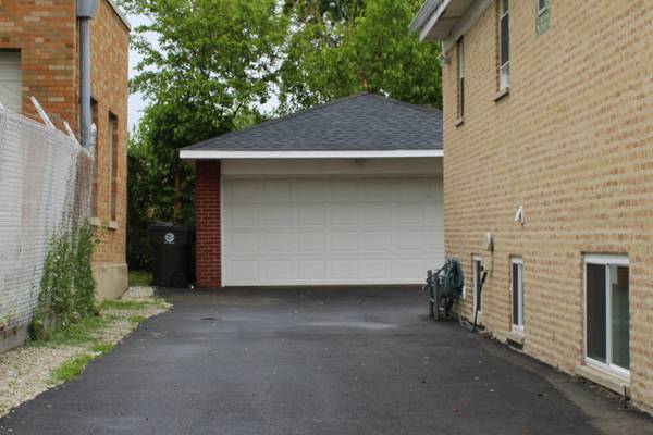 217 Eastern AVE, Bellwood, IL 60104