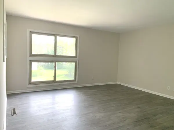 119 Ridge LN, Geneva, IL 60134