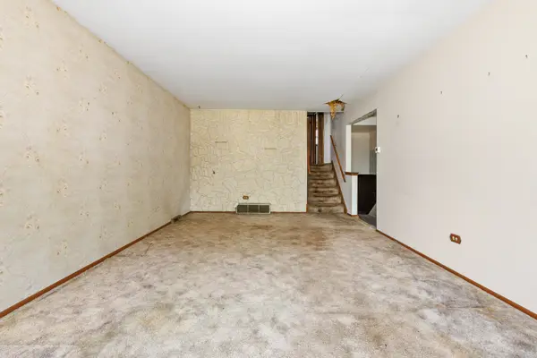 16412 George DR, Oak Forest, IL 60452