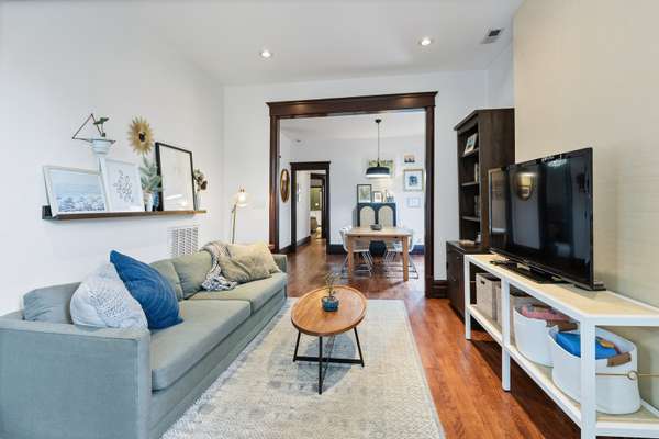 3855 N GREENVIEW AVE #2A, Chicago, IL 60613