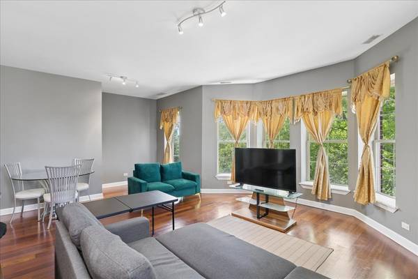 3629 S GILES AVE #4, Chicago, IL 60653