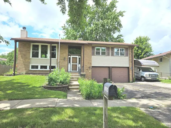 539 Hampshire LN, Bolingbrook, IL 60440
