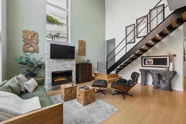 1212 N Hoyne AVE #102, Chicago, IL 60622
