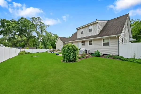 6N477 Salina AVE, St. Charles, IL 60174