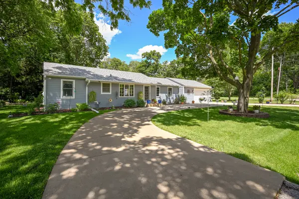 411 Carlisle RD, Batavia, IL 60510