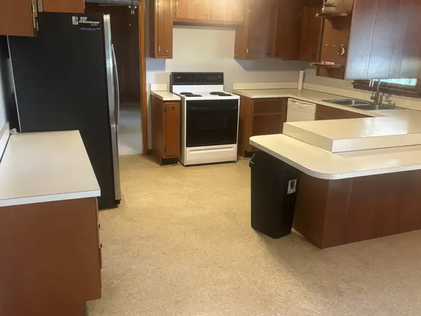 1104 S Giant City RD, Carbondale, IL 62902