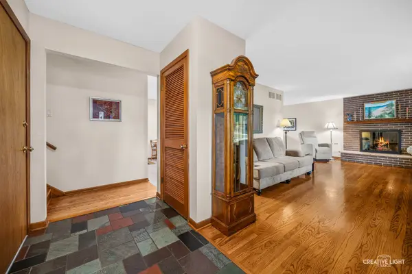 441 Tupelo AVE, Naperville, IL 60540