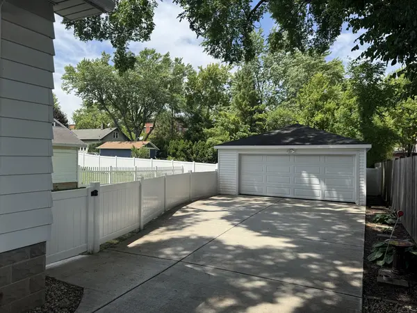 240 W Wilson ST, Palatine, IL 60067