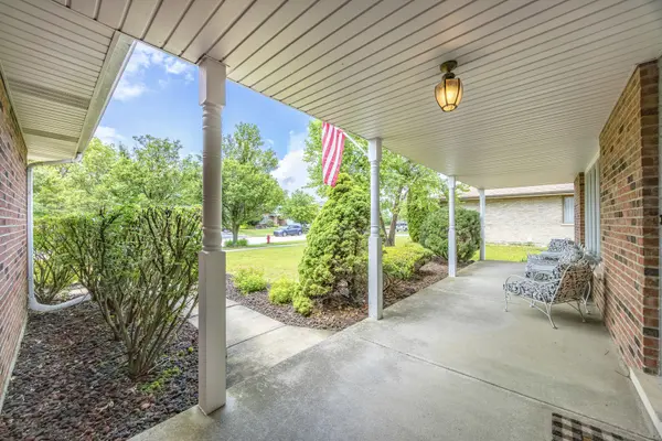 800 Lisdowney DR, Lockport, IL 60441