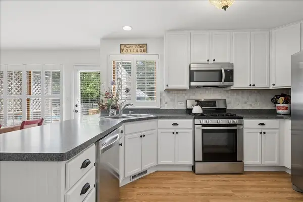 901 Peter ST, Mchenry, IL 60051