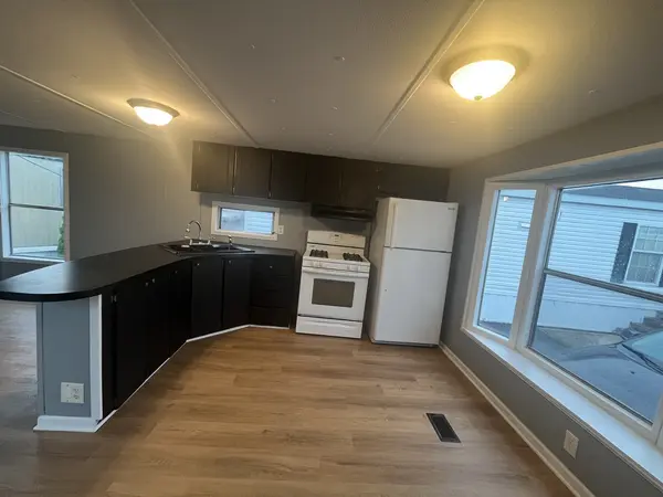 9001 S Cicero AVE #32, Oak Lawn, IL 60453